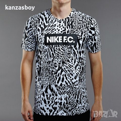 nike - страхотна мъжка тениска 