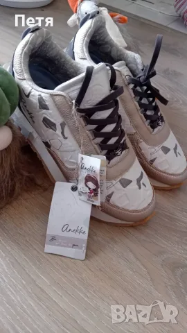 👟 Дамски маратонки – бежово/бели 🤍🤎 ✨ Нежен и стилен дизайн ✨ К