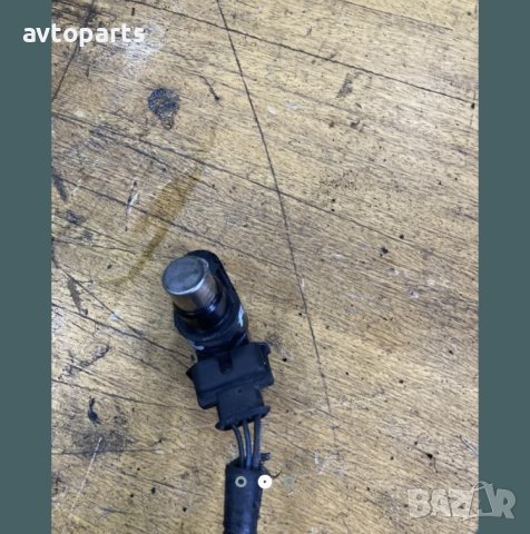 Chrysler voyager 2004година 2.5d Датчик колянов вал, снимка 2 - Части - 40446942