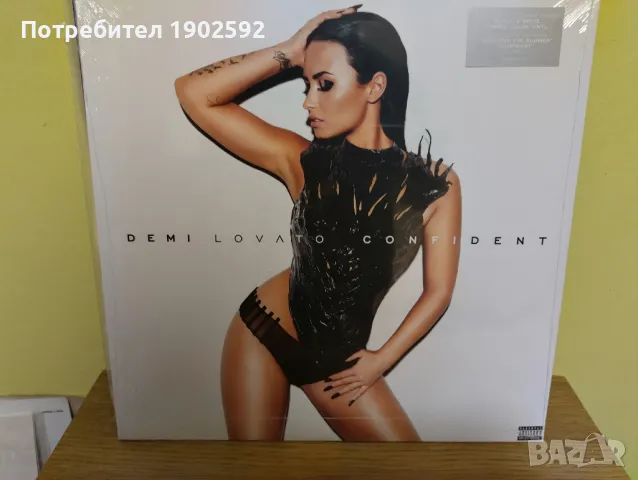  Demi Lovato ‎– Confident Limited Edition, Black/White Split