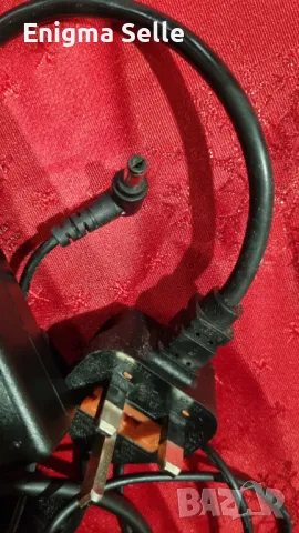 Зарядно за лаптоп ASUS , снимка 3 - Лаптоп аксесоари - 50225720