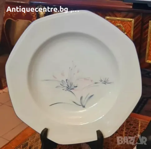 Елегантен сервиз за вечеря за 12 души на Limoges, France , снимка 6 - Сервизи - 50161896