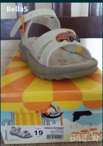 Детски сандали , снимка 3 - Детски сандали и чехли - 49603433
