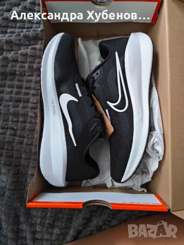 Nike  маратонки