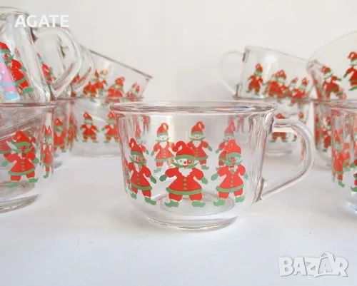 4 броя оригинални стъклени чаши за греяно вино с Дядо Коледа, arcoroc - Франция, снимка 5 - Чаши - 52506062