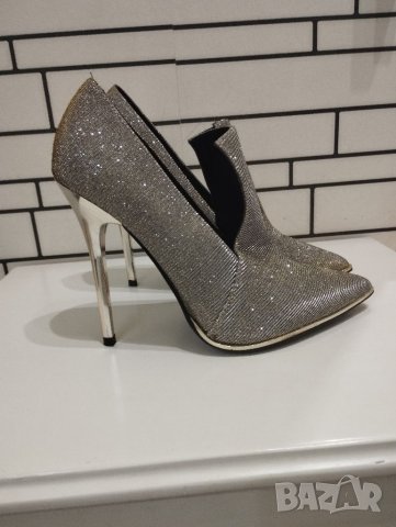 Сребърно-златисти елегантни обувки , снимка 5 - Дамски елегантни обувки - 40309087