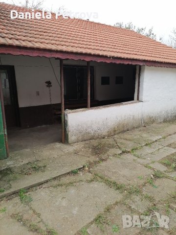 Продавам двуетажна къща в село Рогозен, снимка 4 - Къщи - 42027671