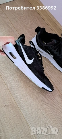 Дамски маратонки Nike Air max, снимка 2 - Маратонки - 53237751