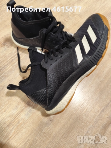 зимни маратонки на Adidas , снимка 4 - Детски маратонки - 52002732