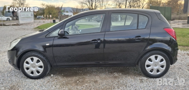 Opel Corsa Edition 1.2i 80PS, снимка 8 - Автомобили и джипове - 52043174