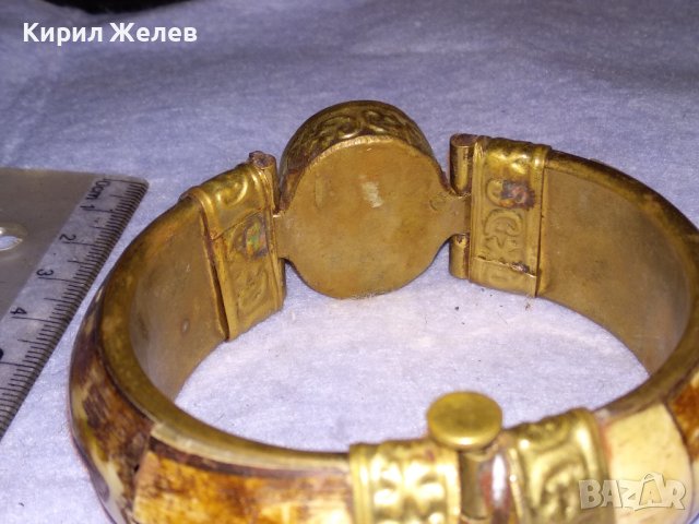 СТАРА БРОНЗОВА СКЪПОЦЕННА ТИБЕТСКА ГРИВНА с КАМИЛСКА КОСТ и ГОЛЯМ КАМЪК ШЛИФОВАН ЗЕЛЕН НЕФРИТ 38324, снимка 13 - Антикварни и старинни предмети - 41267877