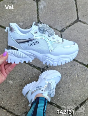 Маратонки Guess , снимка 3 - Маратонки - 55988635