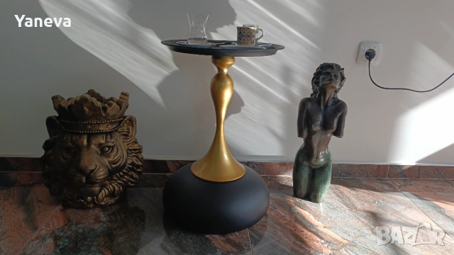 Метална , помощна маса в златисто и черно. , снимка 11 - Маси - 53682419