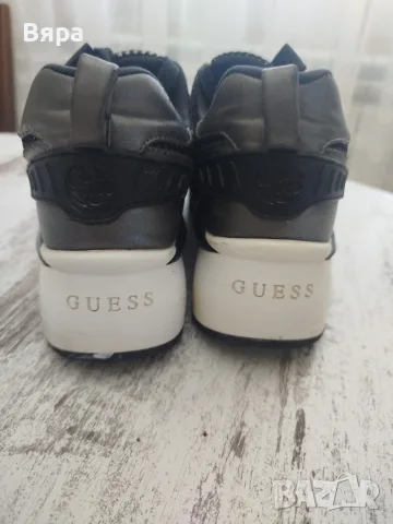Дамски маратонки Guess , снимка 2 - Маратонки - 56411199
