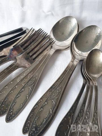 Комплект посребрени прибори, снимка 5 - Антикварни и старинни предмети - 53537215