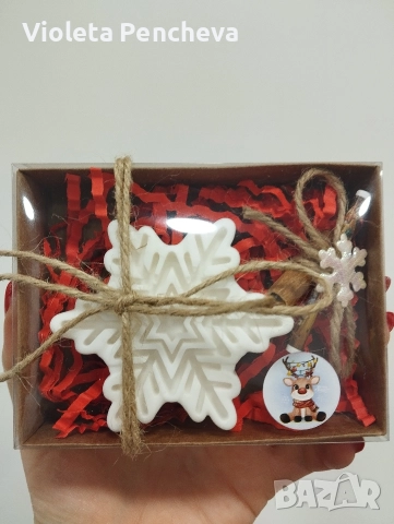 Коледна кутия с късметче и снежинка сапунче