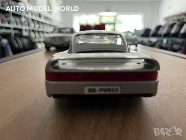 Метална колекционерска количкa BBURAGO PORSCHE 959 мащаб 1:24, снимка 5 - Колекции - 50833967