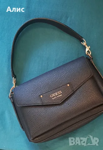 Оригинална дамска чанта Guess