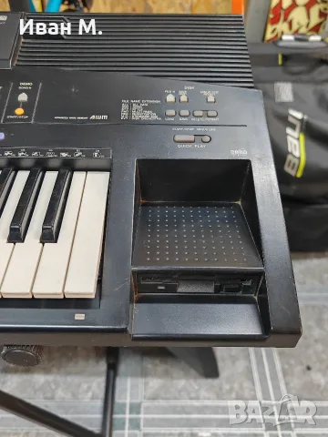 синтезатор Yamaha PSR 1700 , снимка 6 - Синтезатори - 55805376