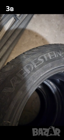 225/55 R17 vredestein, снимка 2 - Гуми и джанти - 53863488