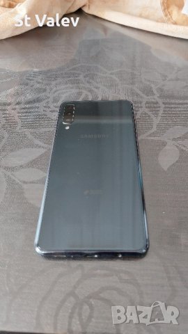 Мобилен телефон Samsung Galaxy A7 Dual sim 64 GB, снимка 3 - Samsung - 44226006