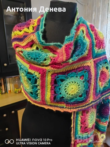 Шал от вълнена прежда , много мекичкък и топъл , снимка 2 - Шалове - 53504371