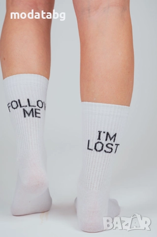 Чорапи със спортен ластик и надпис FOLLOW ME/I'M LOST, снимка 2 - Дамски чорапи - 46606451