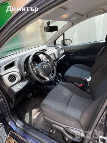 Toyota Yaris CVT Euro5 Luna 2012г, снимка 6 - Автомобили и джипове - 50024810