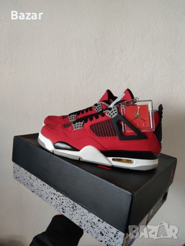 Nike Air Jordan 4 Retro Toro Bravo Red Fire Flames Нови Кецове 42 Размер Номер Мъжки Обувки , снимка 3 - Кецове - 39202381