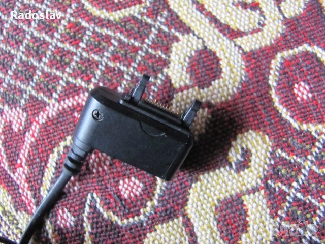 Sony Ericsson зарядно 4,9V 700mA, снимка 2 - Оригинални зарядни - 44463146