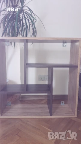 Етажерка за стена  75/75, снимка 2 - Етажерки - 50829253