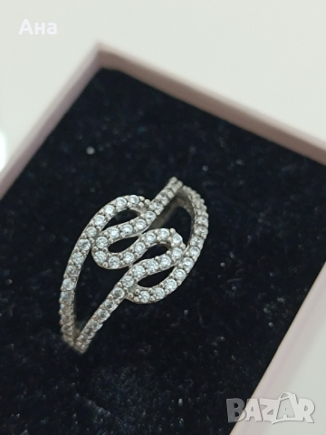 Красив сребърен пръстен обсипан с камъни ЖБ3, снимка 2 - Пръстени - 44697329