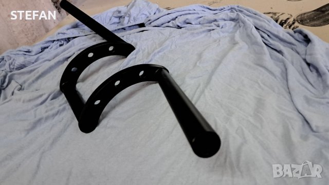 МОТО-КОРМИЛО КЪСТЪМ