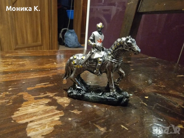Декоративна фигура Рицар на кон