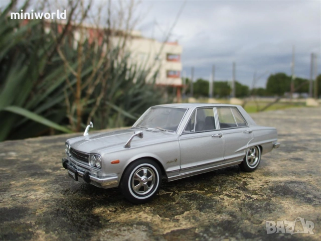 Nissan Skyline MkIII 2000GT-R GC10 - мащаб 1:43 на EBBRO моделът е нов в PVC дисплей-кейс, снимка 6 - Колекции - 52164246