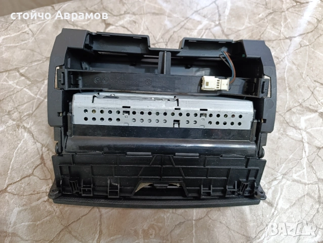 Мултимедия за Мерцедес W204, снимка 3 - Автомобили и джипове - 53692745