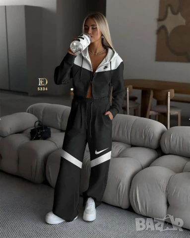 дамски екипи nike, снимка 2 - Спортни екипи - 50776426