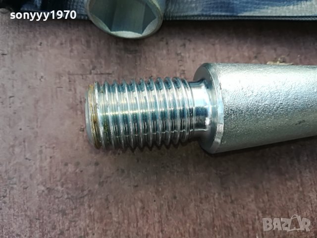 комплект за автомобил-нов от германия 0302231802, снимка 2 - Аксесоари и консумативи - 39543965