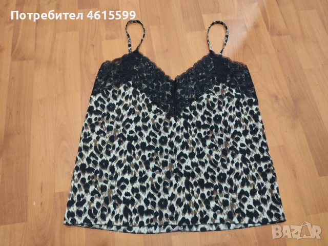 топ с дантела 