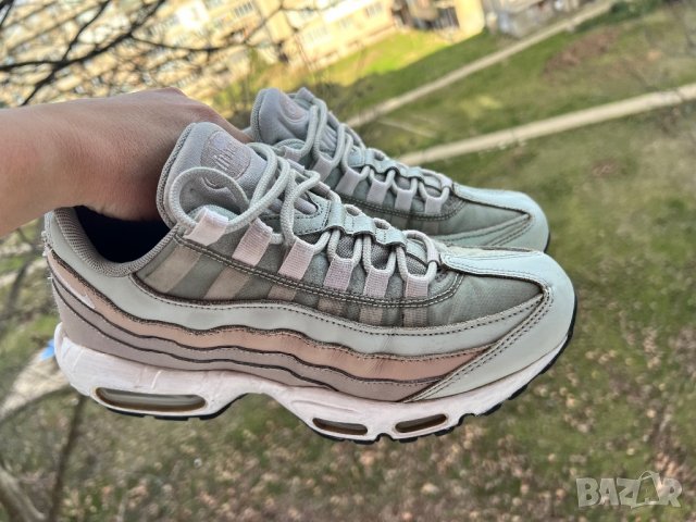 Nike Air Max 95 Moon Particle — номер 40.5, снимка 2 - Маратонки - 39364395