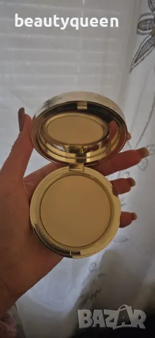 Пудра Clarins , снимка 2 - Козметика за лице - 49326810