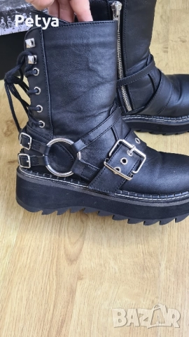 Demonia дамски ботуши размер 36, снимка 2 - Дамски ботуши - 52051984