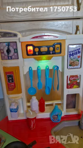 Детска кухня с аксесоари и звуци, снимка 11 - Играчки за стая - 47640023
