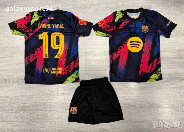 Бял Детски Екип CR7 RONALDO WORD CUP 2025 Ново Цветен шарен екип с всичките му отбори, снимка 7 - Футбол - 49674850