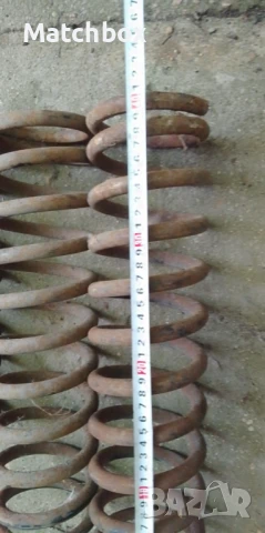 Пружини за Мерцедес 124 седан, снимка 3 - Части - 51365430