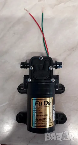 Диафрагмена Хидрофорна водна помпа 12v 70psi 0.6MPa 4L /, снимка 2 - Водни помпи - 55836648