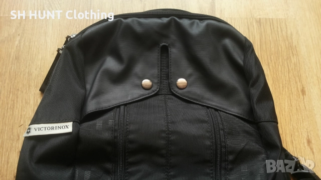 VICTORINOX Backpack - раница - 1720, снимка 4 - Раници - 52869427