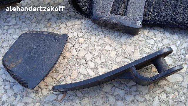  Предпазни  колани за автомобил ретро  Москвич Ваз Газ Трабант Вартбург и др , снимка 5 - Аксесоари и консумативи - 35991358