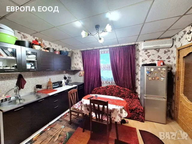 Продава етаж от къща в кв.Пинета, снимка 2 - Етаж от къща - 56326347