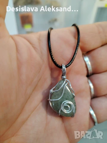 Висулка със зелен авантюрин, много изгодно , снимка 2 - Колиета, медальони, синджири - 50974318